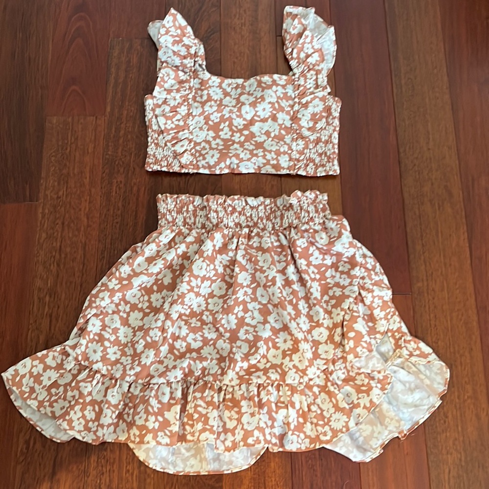 Tan floral two piece set